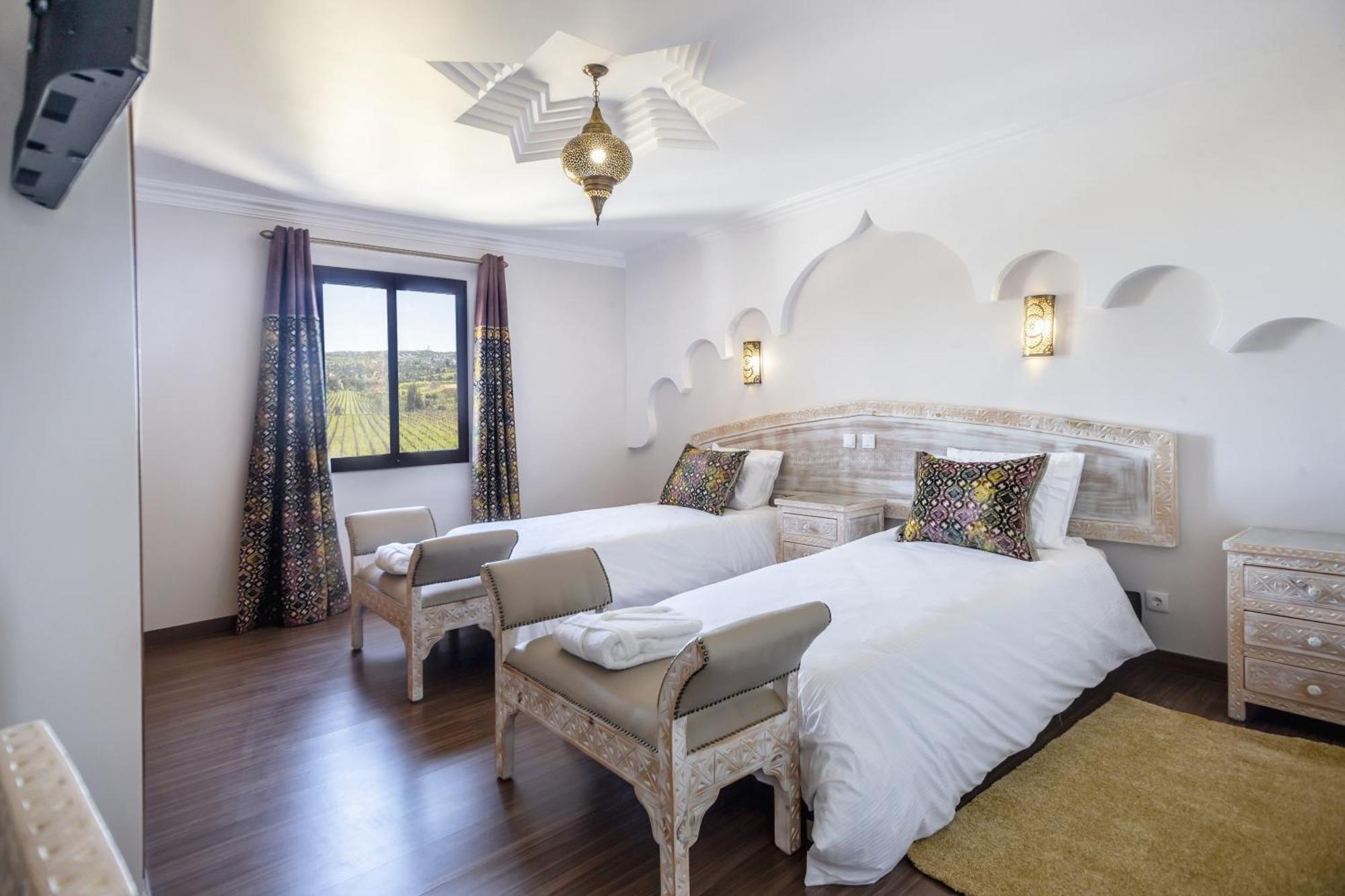 Al Karob Yoga Boutique Hotel Ґія Екстер'єр фото